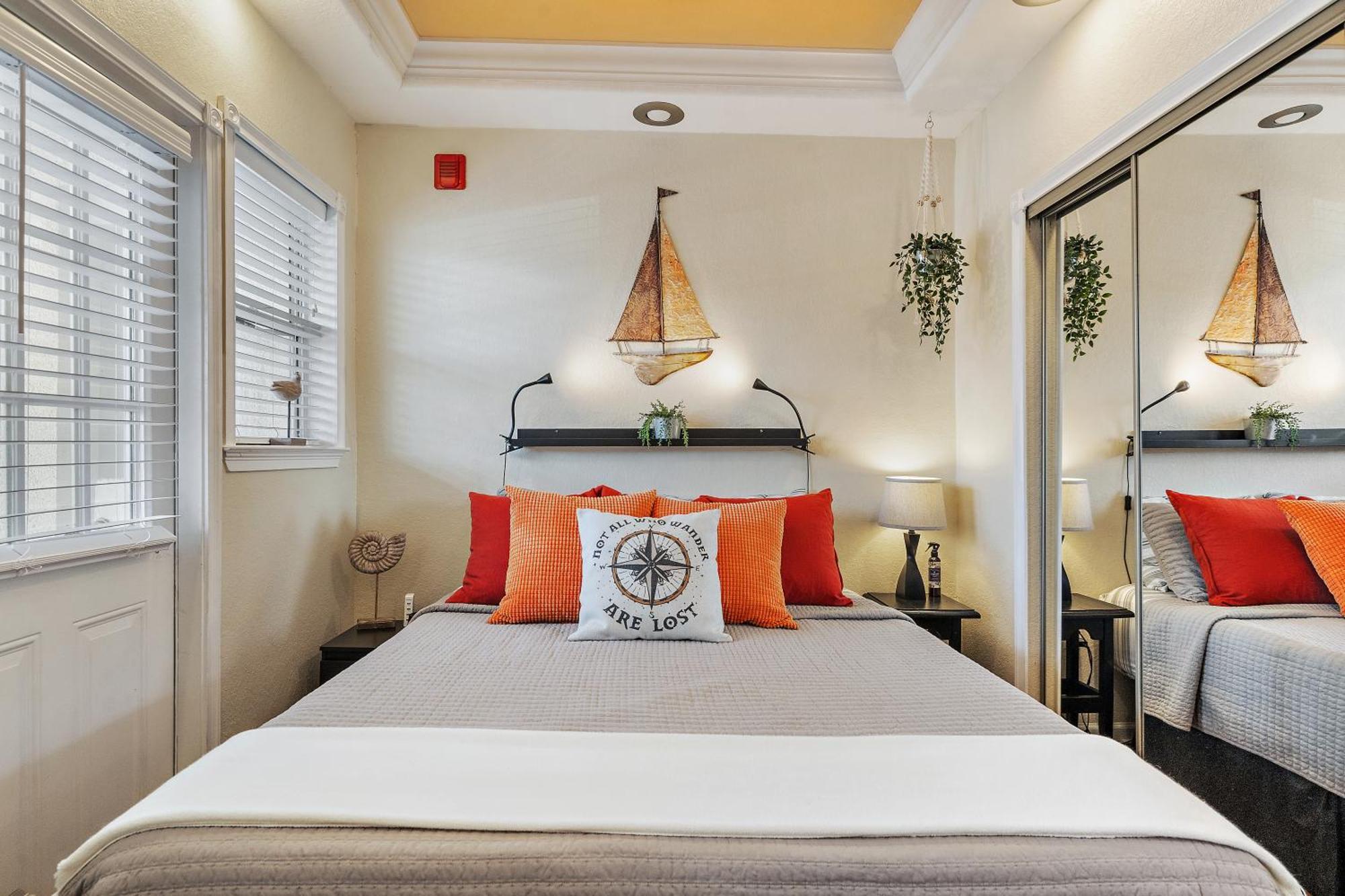 Wine-Dine-Sunshine Cozy Flat In The Heart Of Dtsp Βίλα Αγία Πετρούπολη Εξωτερικό φωτογραφία