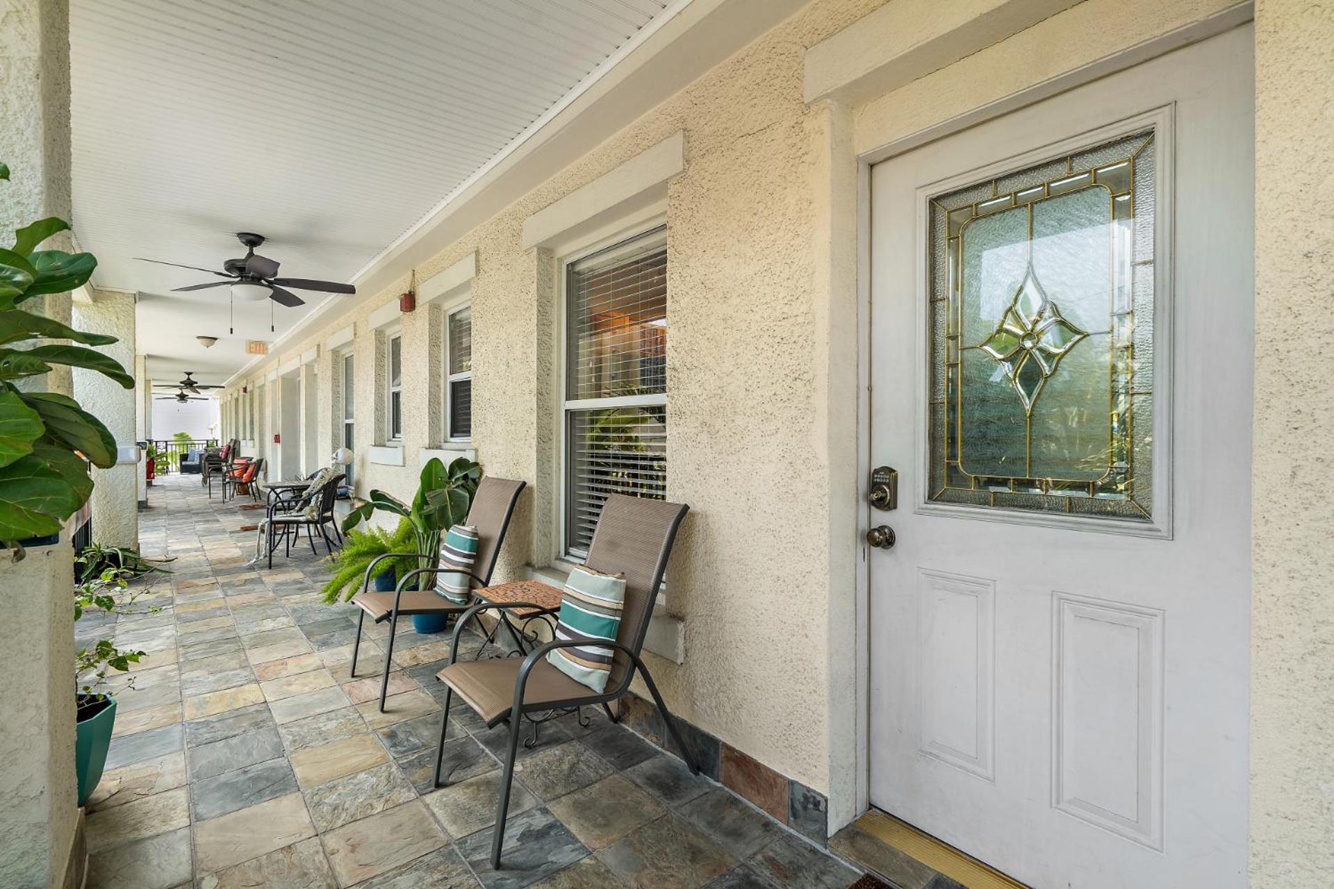 Wine-Dine-Sunshine Cozy Flat In The Heart Of Dtsp Βίλα Αγία Πετρούπολη Εξωτερικό φωτογραφία